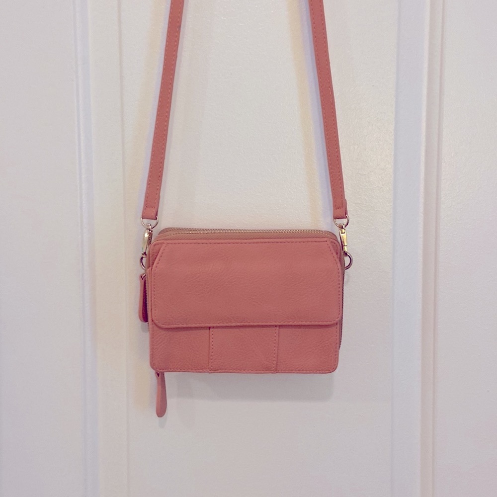 Light pink crossbody purse